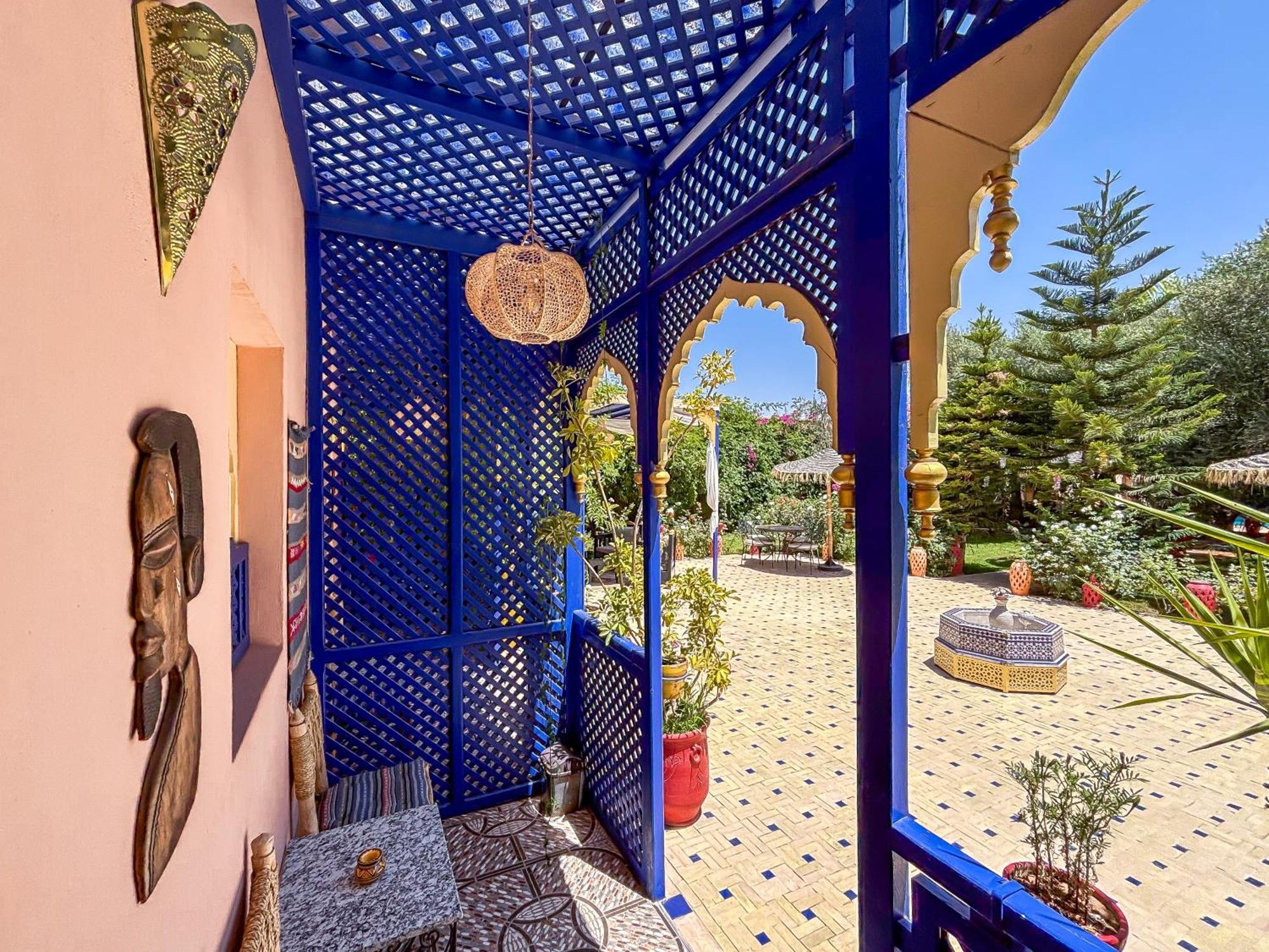 Le Bleu House Bed & Breakfast Sidi Abdallah Ghiat Екстериор снимка