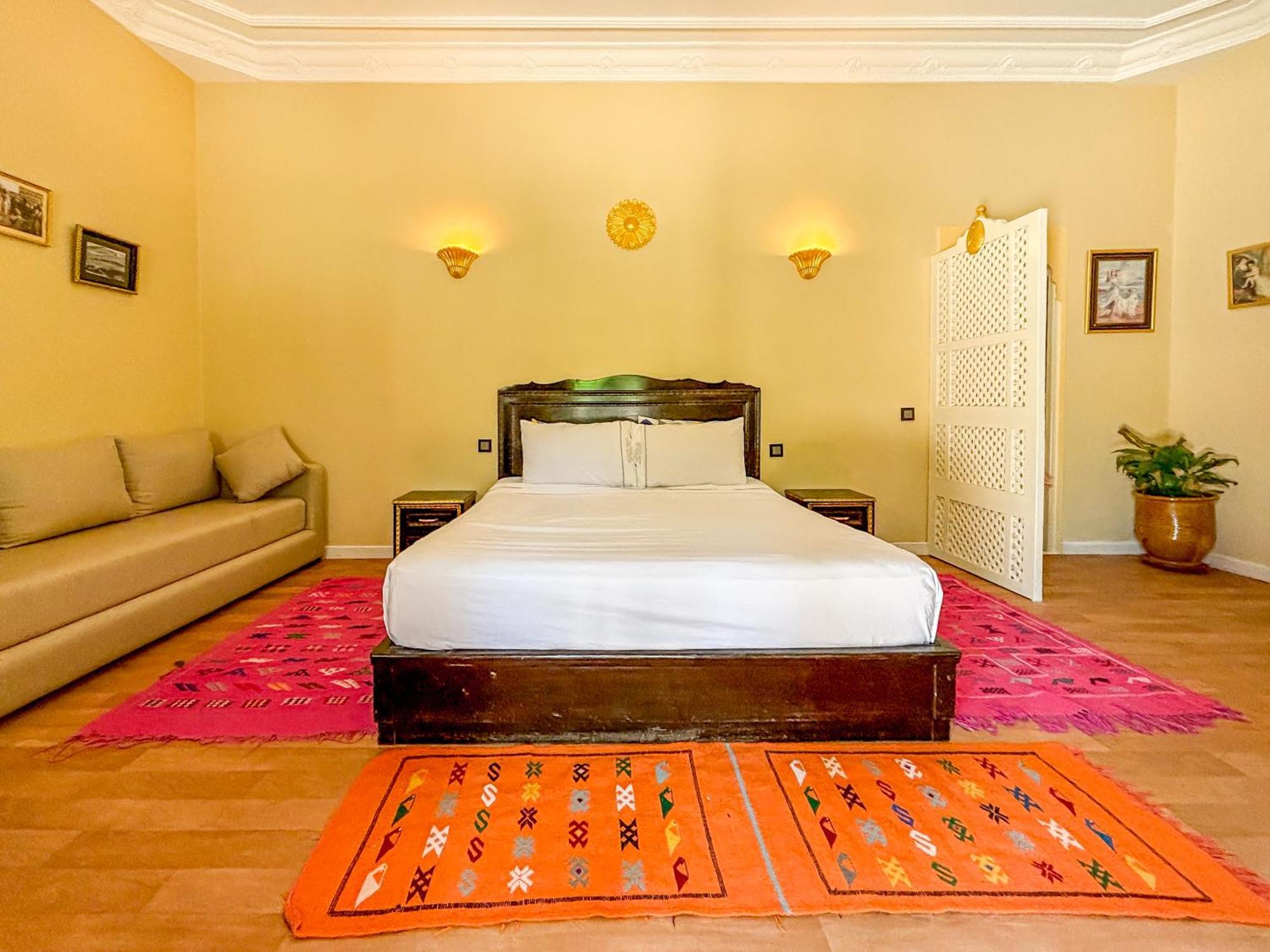 Le Bleu House Bed & Breakfast Sidi Abdallah Ghiat Екстериор снимка