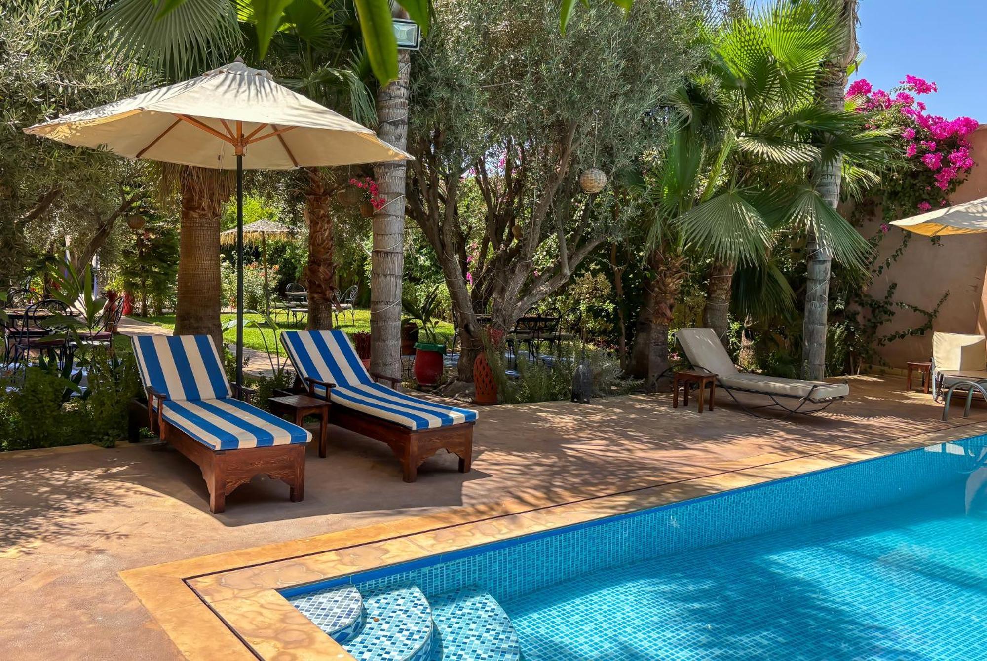 Le Bleu House Bed & Breakfast Sidi Abdallah Ghiat Екстериор снимка